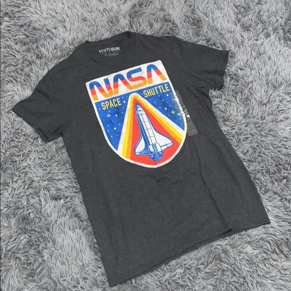NWT FifthSun NASA T-Shirt Size Small